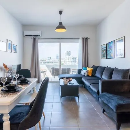 Ruby's 2-bedroom In *